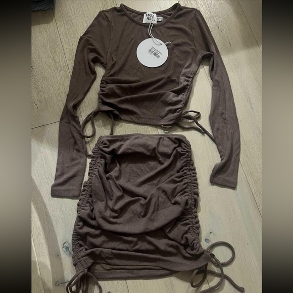 Princess Polly Set - Picture 2 of 3